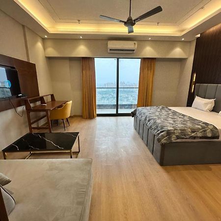 Urban Abodes Aparthotel Ghaziabad Exterior foto